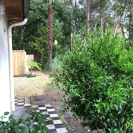 Evasion Nature Maison & Glamping Vila Grayan-et-l'Hopital