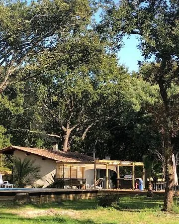 Evasion Nature Maison & Glamping Vila Grayan-et-l'Hopital
